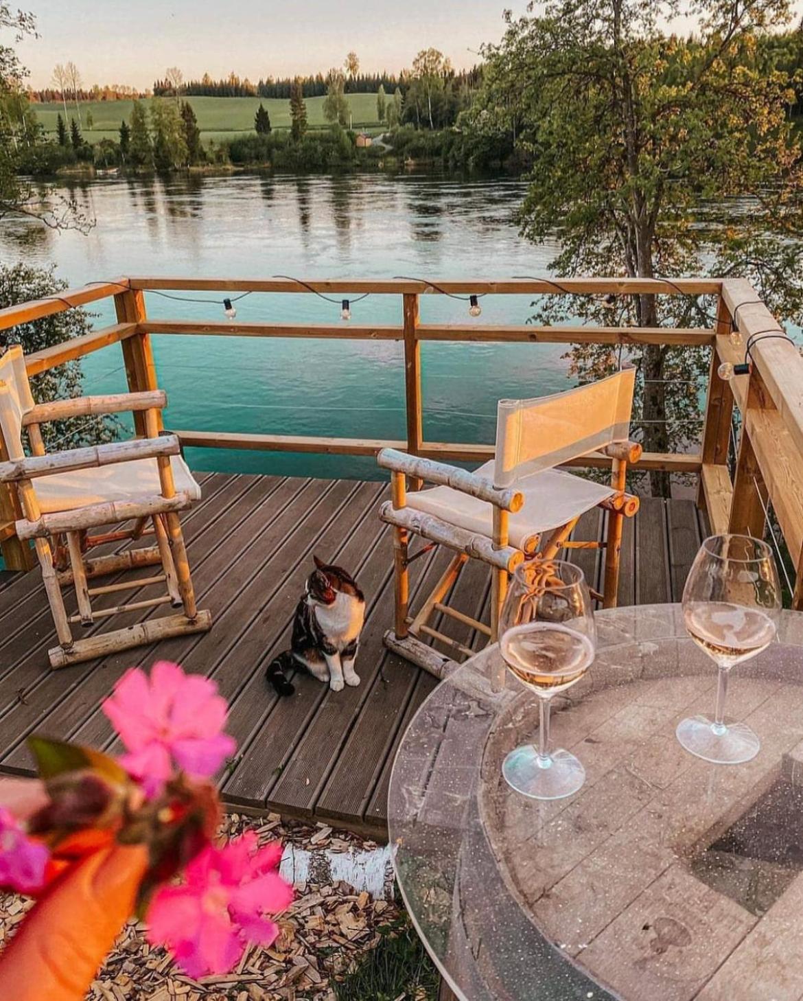 Wonderinn Riverside Arnes  Bagian luar foto